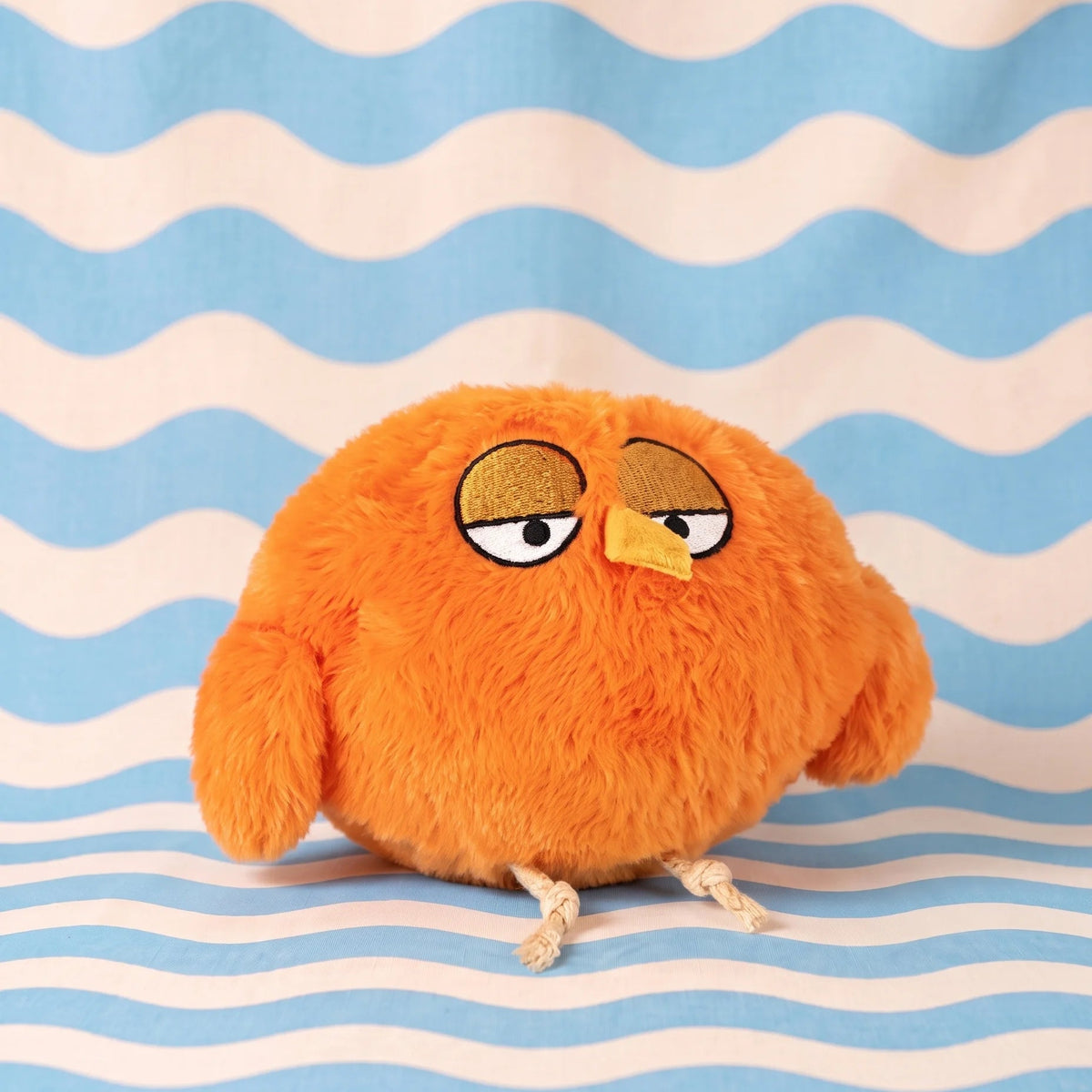 Rusty the Bird, self-moving electronic plush toy with rope legs for dogs